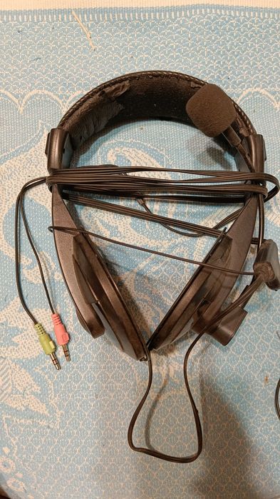 Наушники  с микрофоном б/у