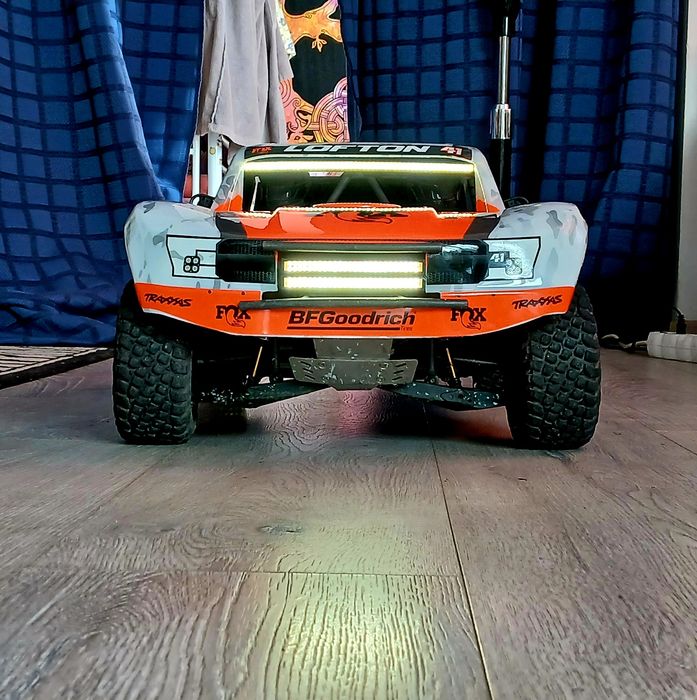 Traxxas UDR 1/7 Desert Racer/Short Course Truck Vitavon