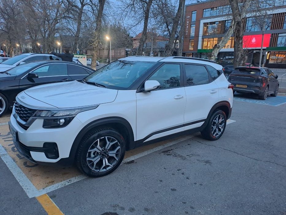 Продам Киа селтос 2 позиция