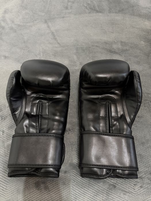 Mănusi pt kickbox