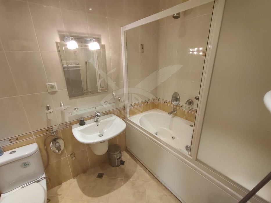 Продава се Тристаен апартамент в Варна, Галата - 158 кв.м за 1254 €/кв.м - Снимка #3