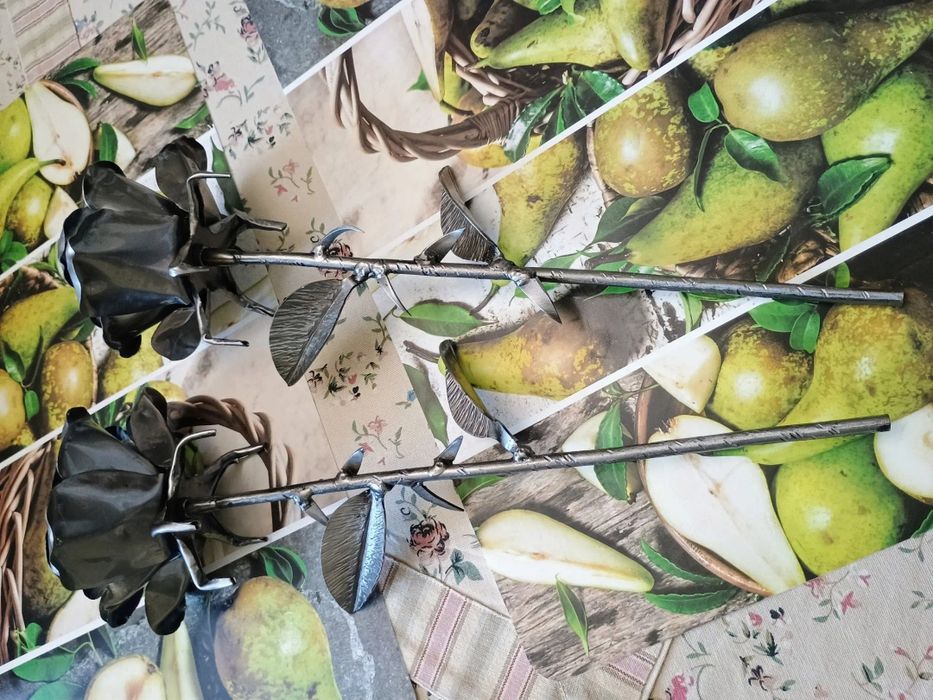 Продавам и вече цветни рози