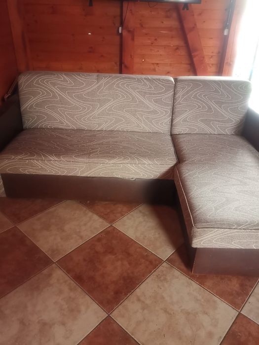 Coltar extensibil cu lada de depozitare 200/150cm