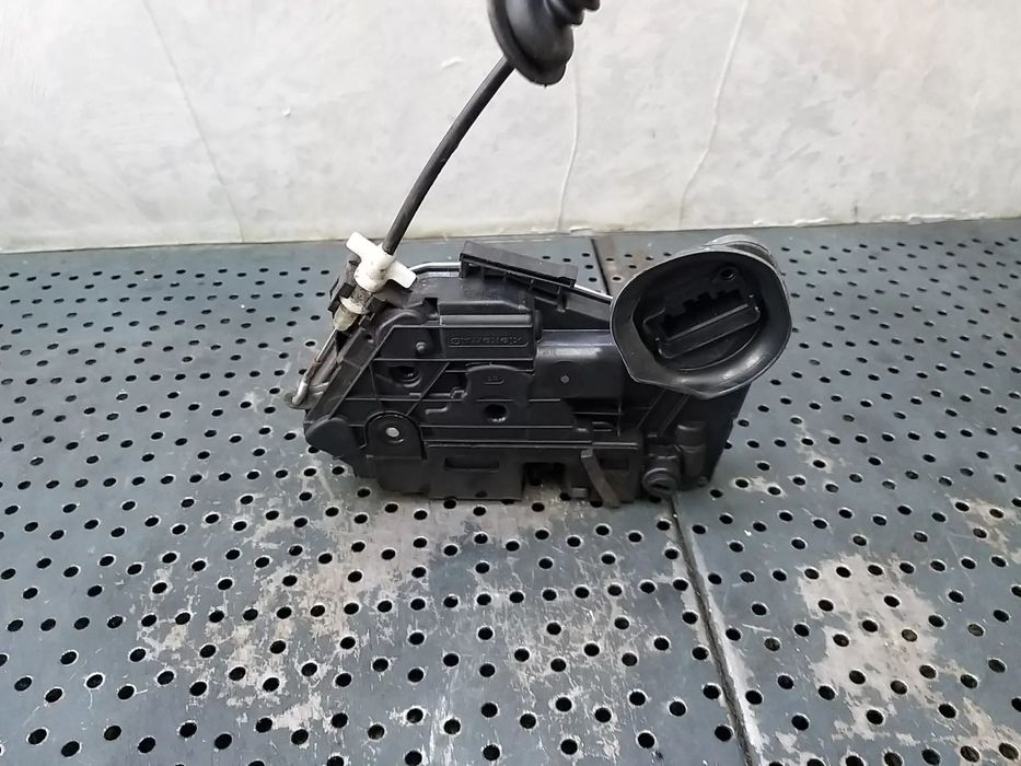 Broasca usa dreapta spate vw golf 6 5k 5k4839016b
