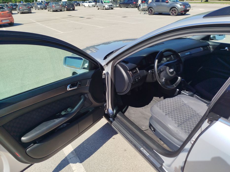 AUDI A6 2.5 TDI Quattro 6ск