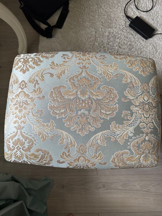 Женская мебель для спальни