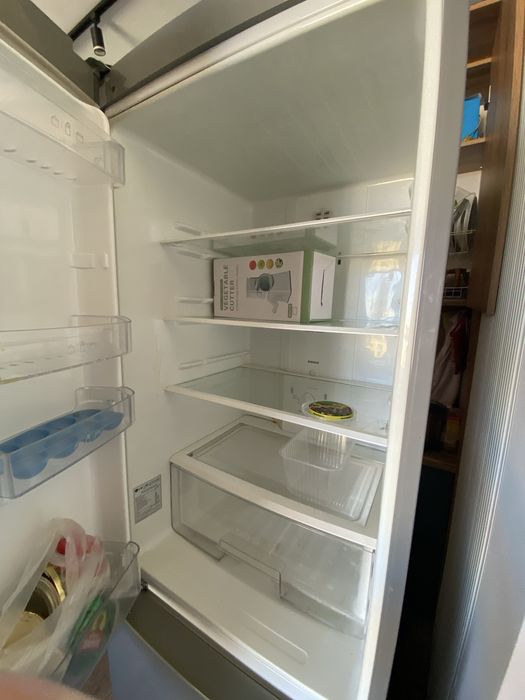 Продам холодильник LG nofrost