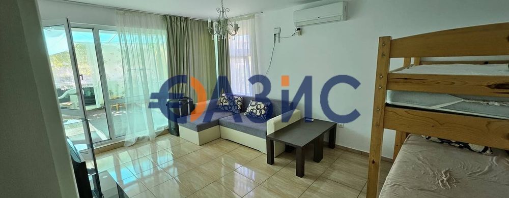 Продава се Тристаен апартамент в Свети Влас - 82 кв.м за 964 €/кв.м - Снимка #12