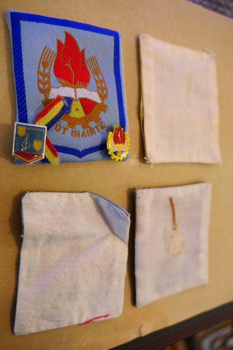 Cravata Pionieri Esarfe Inel Insigne Romanesti Romania Vintage Retro