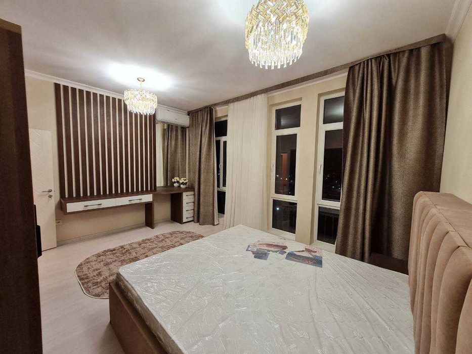 м.Айбек Новый ремонт. 3х ком