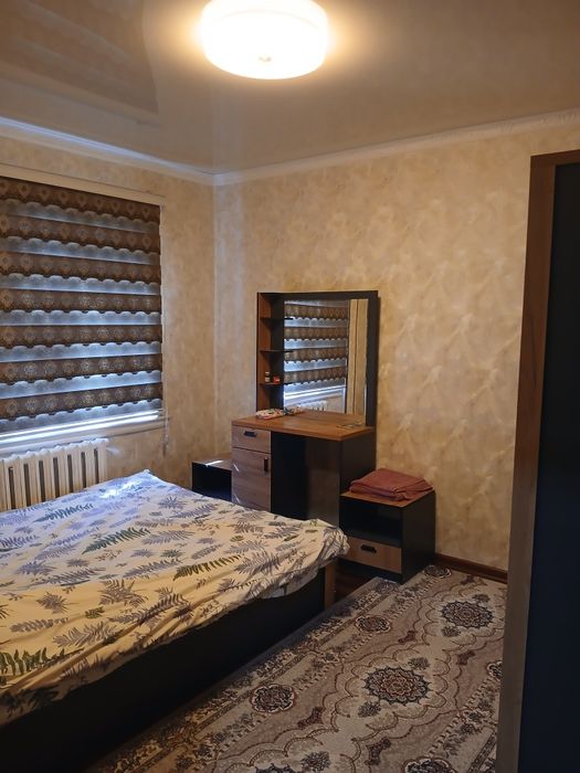 1 каватда 5 хонали квартира сотилади