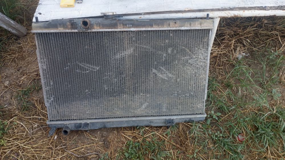 Радиатор б/у продаю
