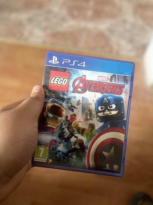 Ps4 slim със 11 игри 816gb топ състояние