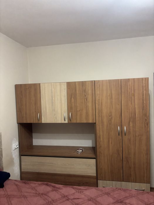 Шкаф за дрехи със скрин,две чекмеджета