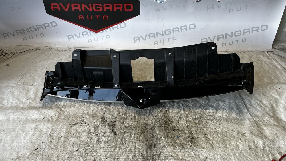 Suzuki Vitara 2025 предна решетка