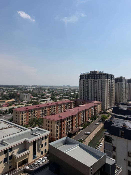 4 комнатная коробка Black Towers 8 роддом