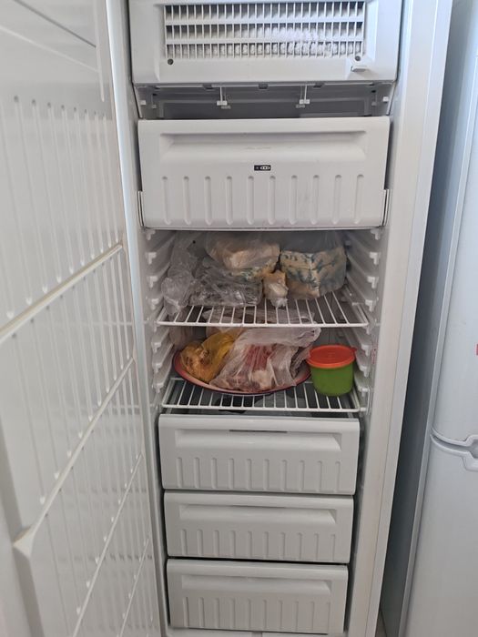 Продам бу морозильник Индезит