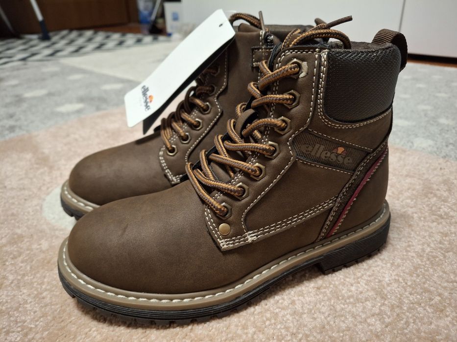 Ghete noi ellesse copiii marimea 34