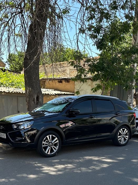 Lada Vesta SW cross (1.6 Nissan)