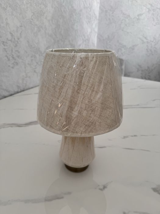 Светильник настольный