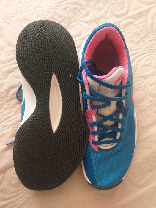 обувки  за баскетбол Nike