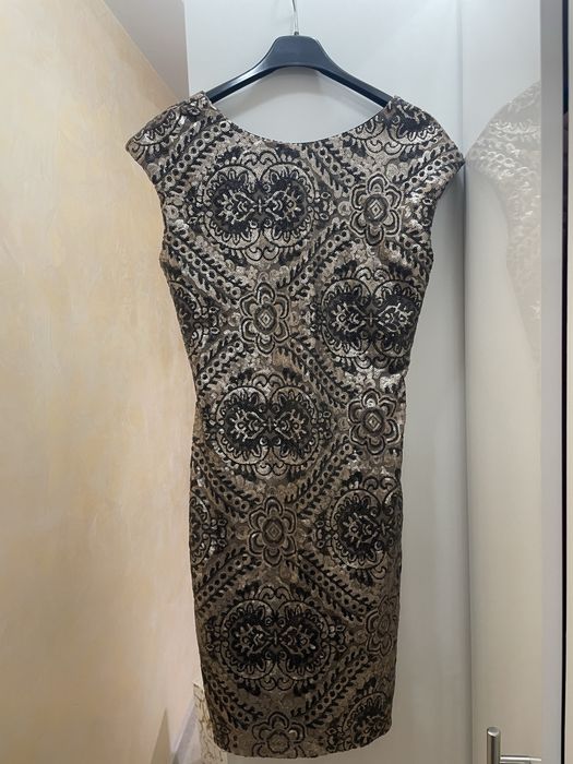 Рокля изработена по поръчка