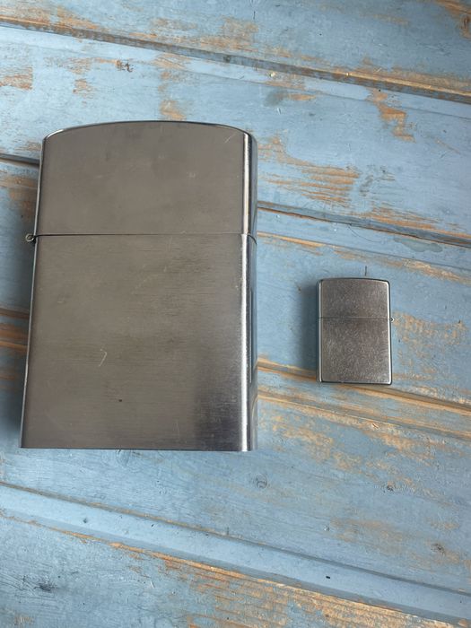 Bricheta uriasa gen zippo