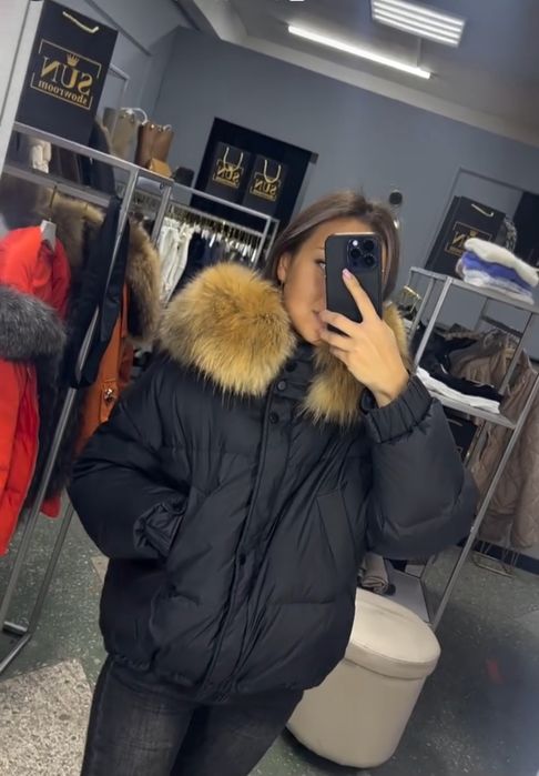 Продам платье куртку