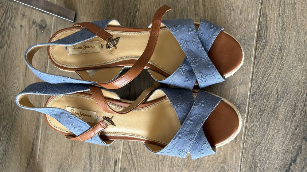 Сандали Pepe Jeans