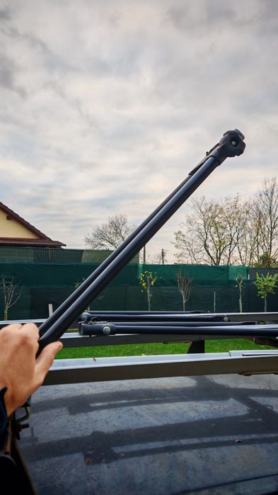 Vând tăviță portbagaj/lanțuri/rulou portbagaj/suport bicicleta