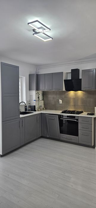 Vand apartament 66m patrati