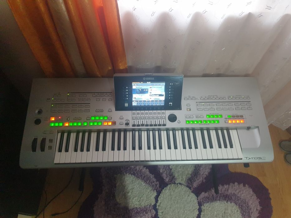 Tyros3 schimb cu korg pa3x