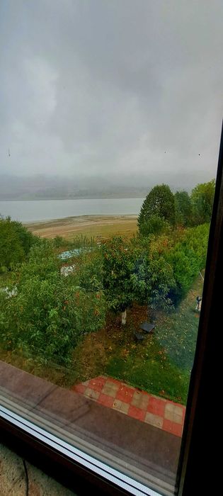 Вила на язовира  БЕЛВЮ