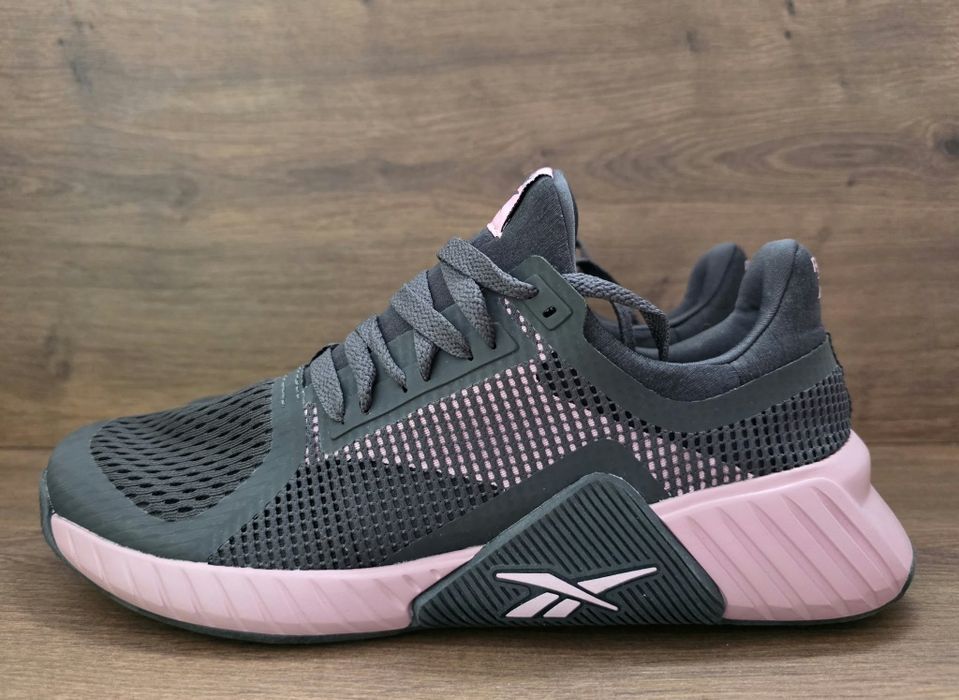 Reebok/дамски маратонки-39номер