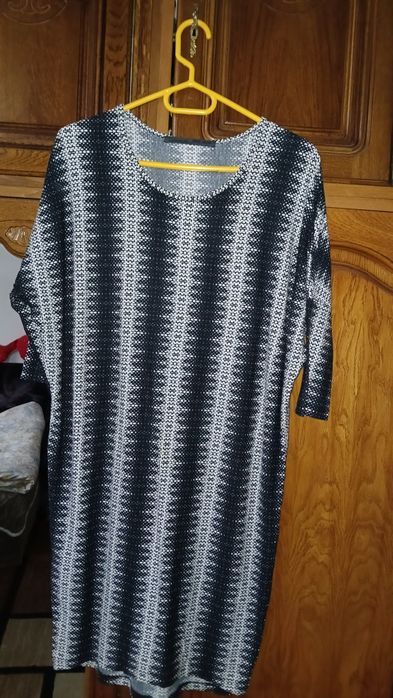 Diferite rochii marimea l-xl