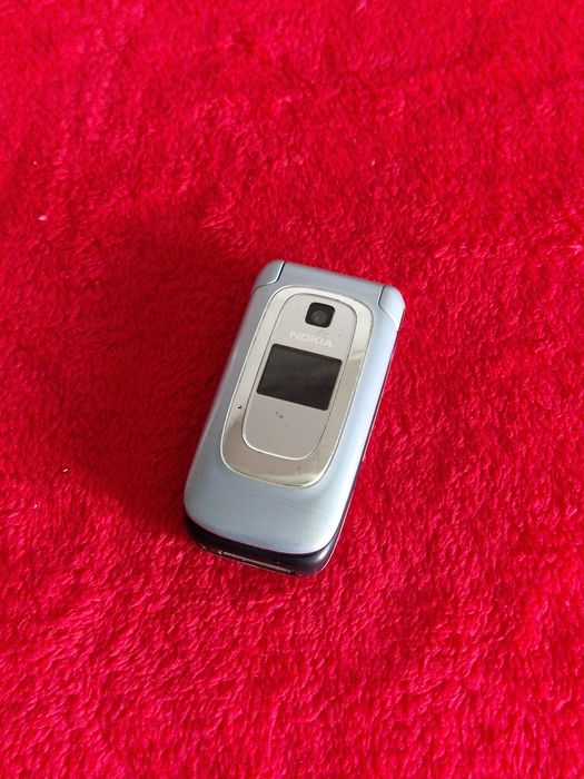 Telefon cu clapeta cu display generos