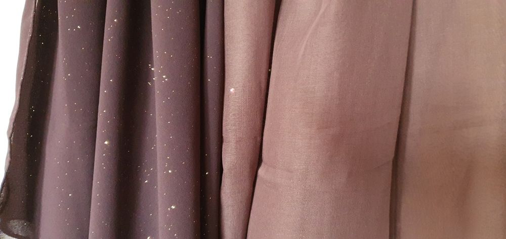 Кърпа, забрадка за глава с камъчета