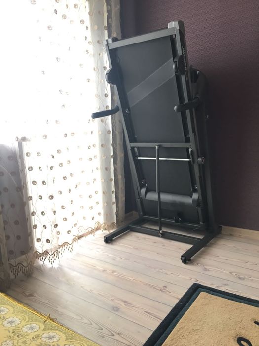 Продается беговая дорожка