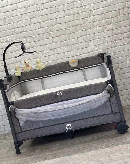 Детская кровать манеж