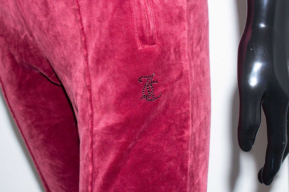 Juicy Couture оригинален дамски панталон плюшен вишнав лого камъни XS
