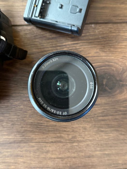 Sony Alpha A450 (DSLR) + обективи и чанта