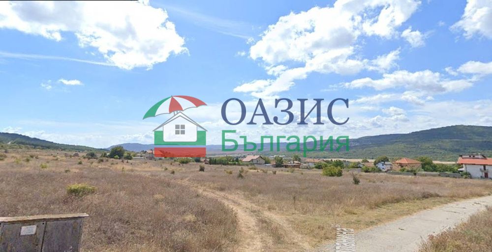 Парцел в УПИ с ПУП в с. Оброчище, Общ. Балчик, област Добрич, 3000 кв м,
