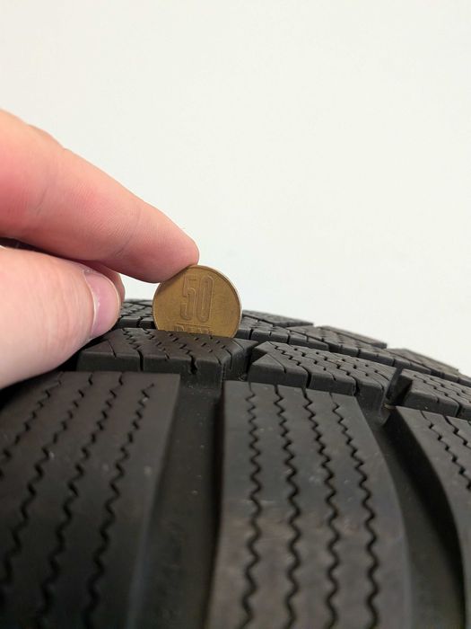 Jante + Anvelope 215/65/R17 5x112 ET38