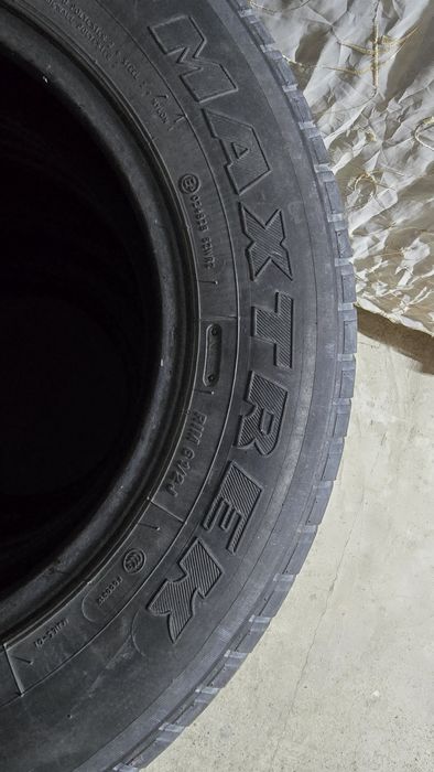 215/70/16 продам