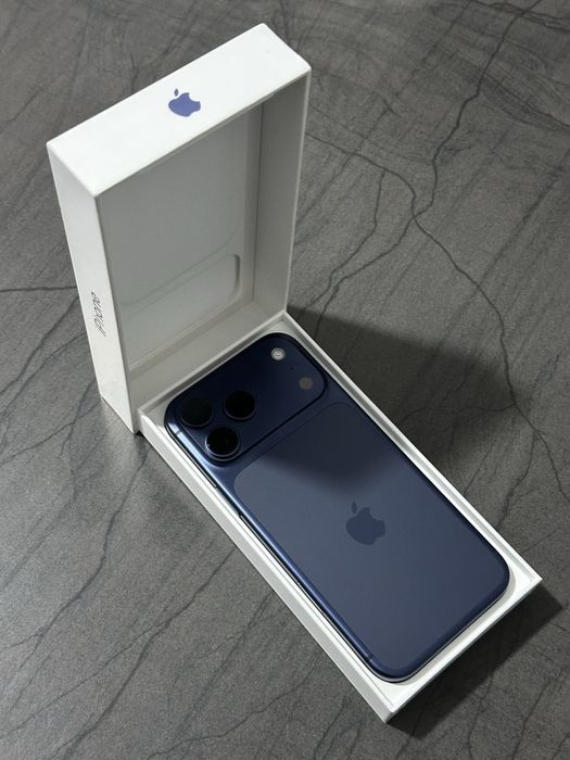iPhone 17 Pro Max Nou Deep Blue 256GB !