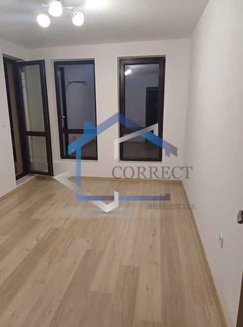 Дава се под наем Двустаен апартамент в Варна, Колхозен пазар - 60 кв.м за 265.2 € - Снимка #1