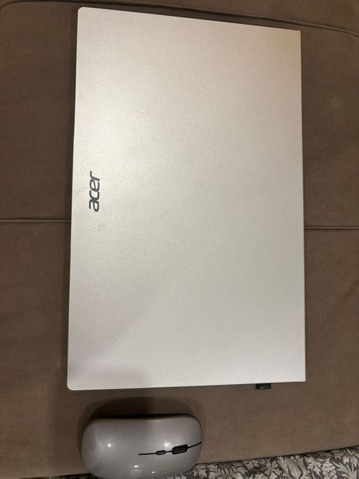 Срочно продам ноутбук асер