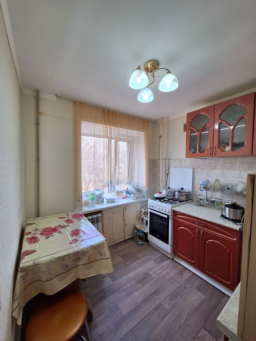 Продаётся 1 комн квартира Ремзавод