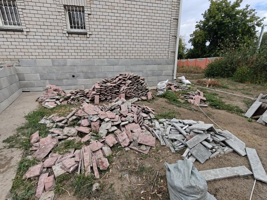 б/у плитки для цоколя 15×30 см