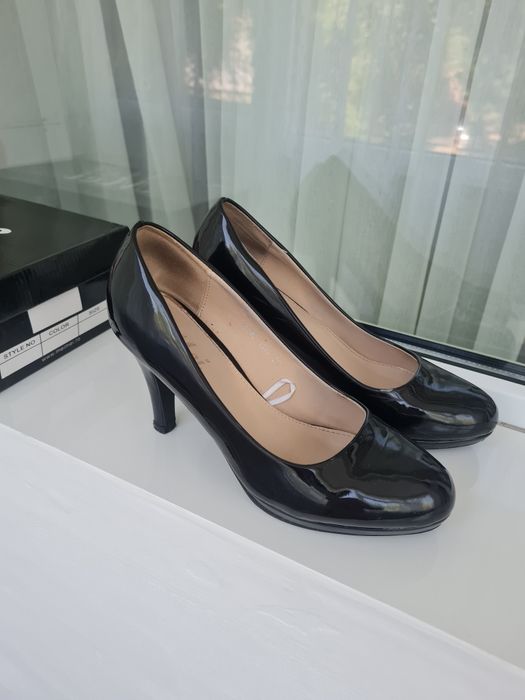 Pantofi dama eleganti